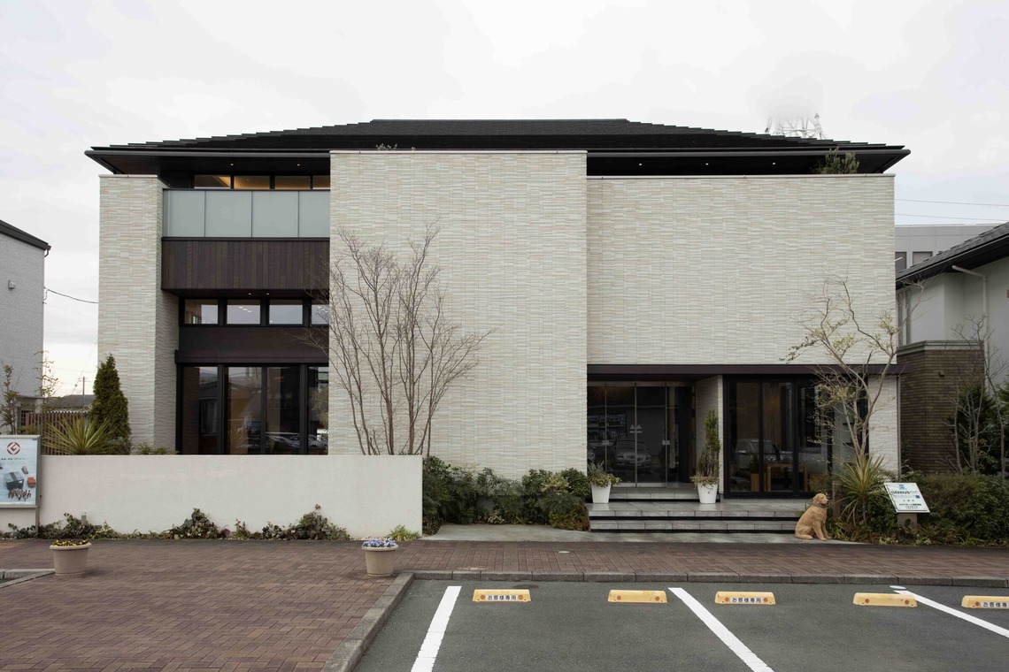 松井シンジが撮影した写真のアルバム「建物内観・外観」