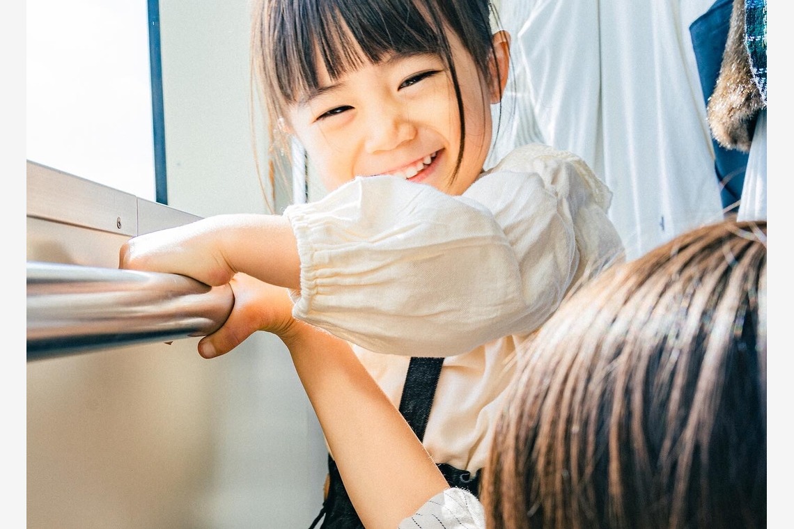 日下翔太郎が撮影した写真のアルバム「屋外でのお子様メインの家族写真」