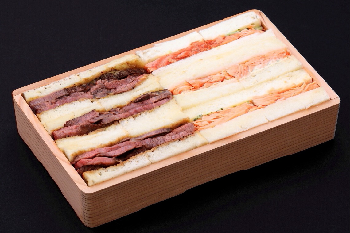 森安　照が撮影した「ドッグ・サンドウィッチ・バーガー・ドリンク」の写真