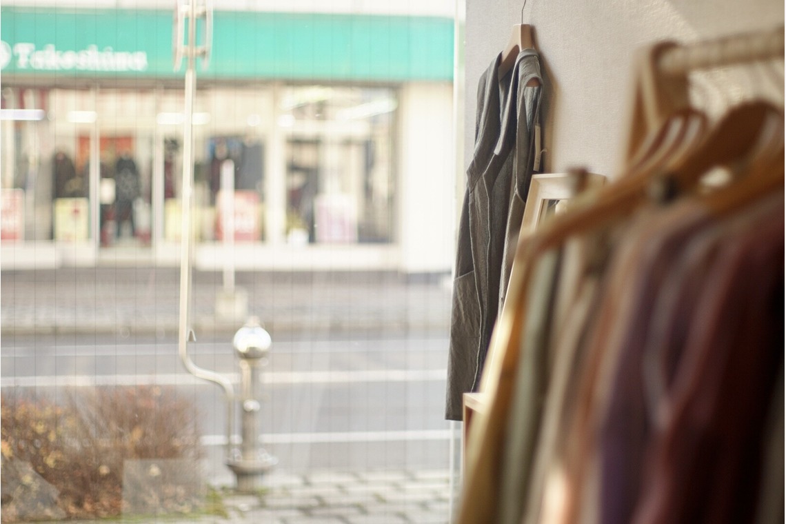 神部葵が撮影した写真のアルバム「HIMLEN07store」