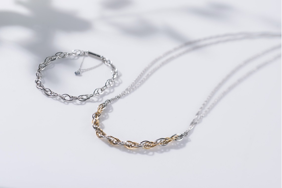 木村慎が撮影した写真のアルバム「アクセサリー」