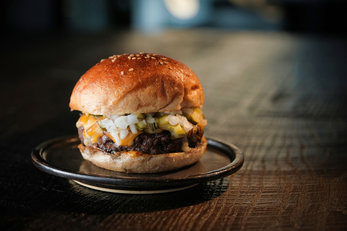 土門巧が撮影した「THE BLISS BURGER」の写真