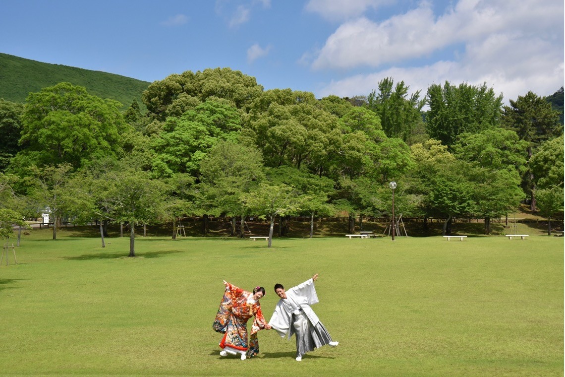 Photo of Pre Weddingphotoshoot at Nara with kimono in spring to summer taken by Kiki photo works