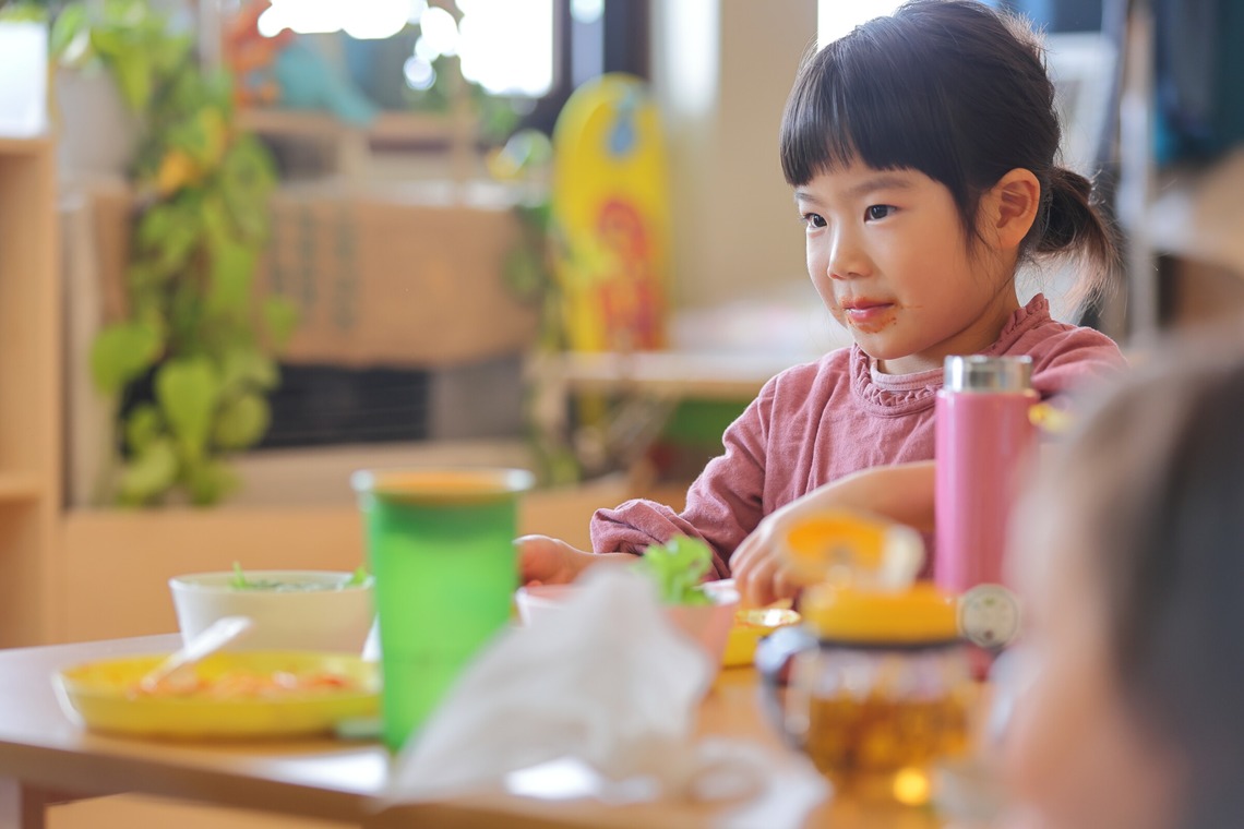 稲蔭一道が出張撮影した家族写真(キッズ,ベビーフォト)などが写った「託児所」の家族写真