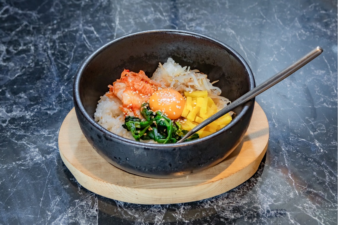 武内ピクチャーズが撮影した写真のアルバム「テーブルフォト」