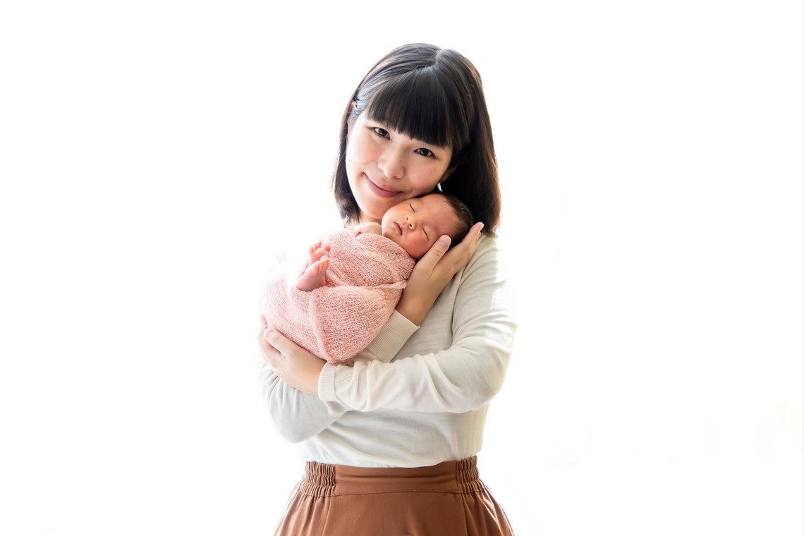 サキヤマ リエが撮影した写真のアルバム「ピンク系・オーロラ姫風・女の子のニューボーンフォト 」