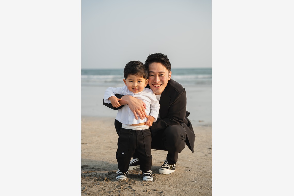 Album of the Location Photo Shoot taken by ICHI PHOTO - Post-shooting at Yuigahama Beach in Kamakura