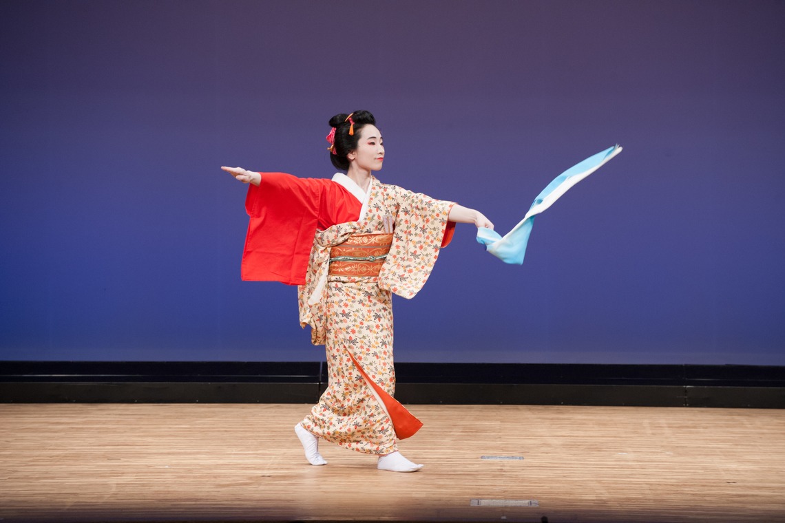 十時写真事務所が撮影した「踊り」の写真