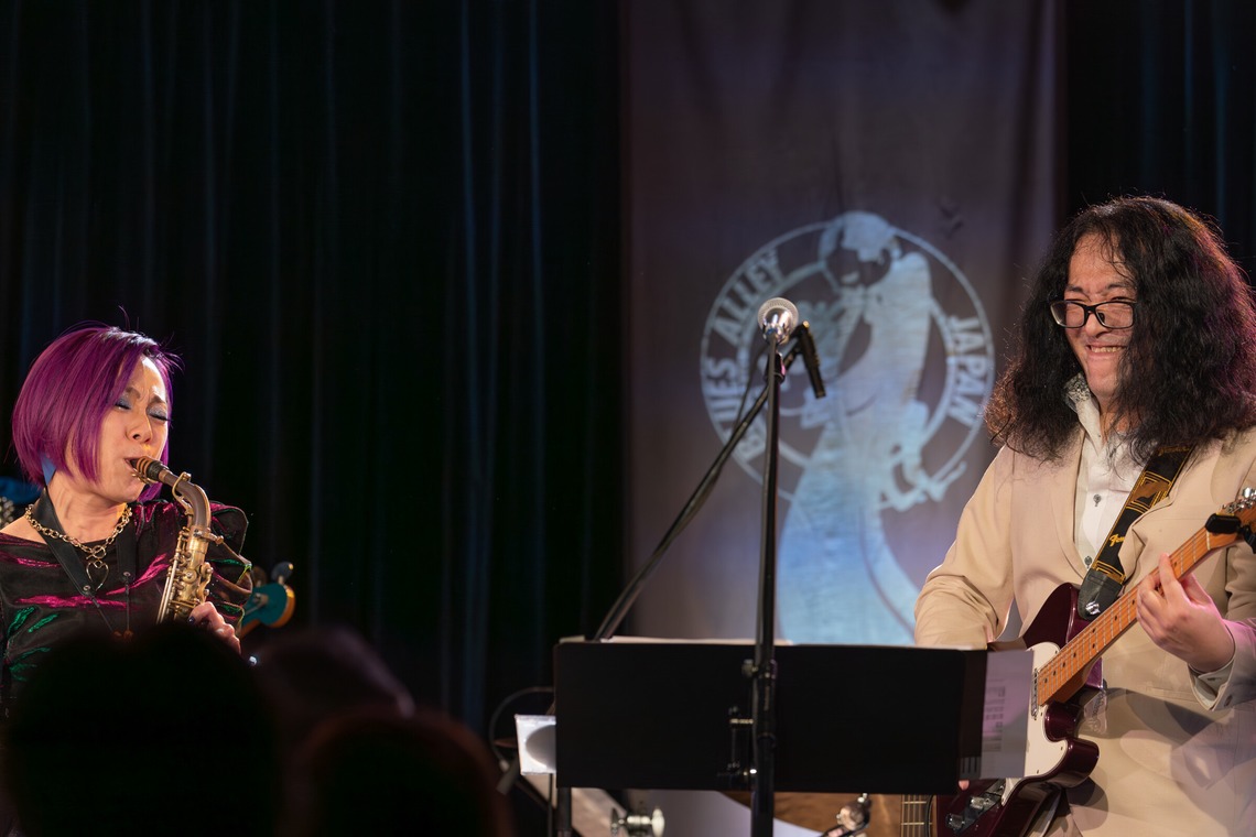 中村　大晃が撮影した「屋内ライブ撮影」の写真