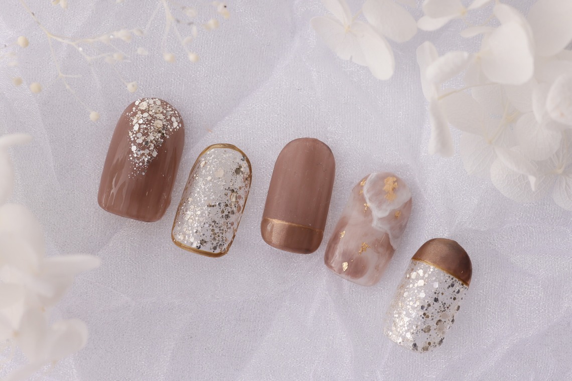 明石　九三（あかし　きゅうぞう）が撮影した写真のアルバム「商品撮影」