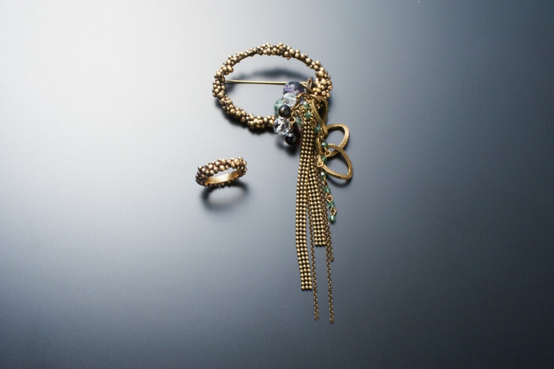 ESCAPEが撮影した写真のアルバム「ジュエリー」