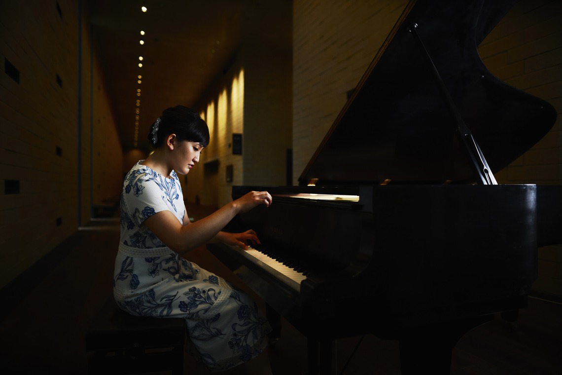 kiharu&photoが撮影した写真のアルバム「ポートレート女性【室内】」