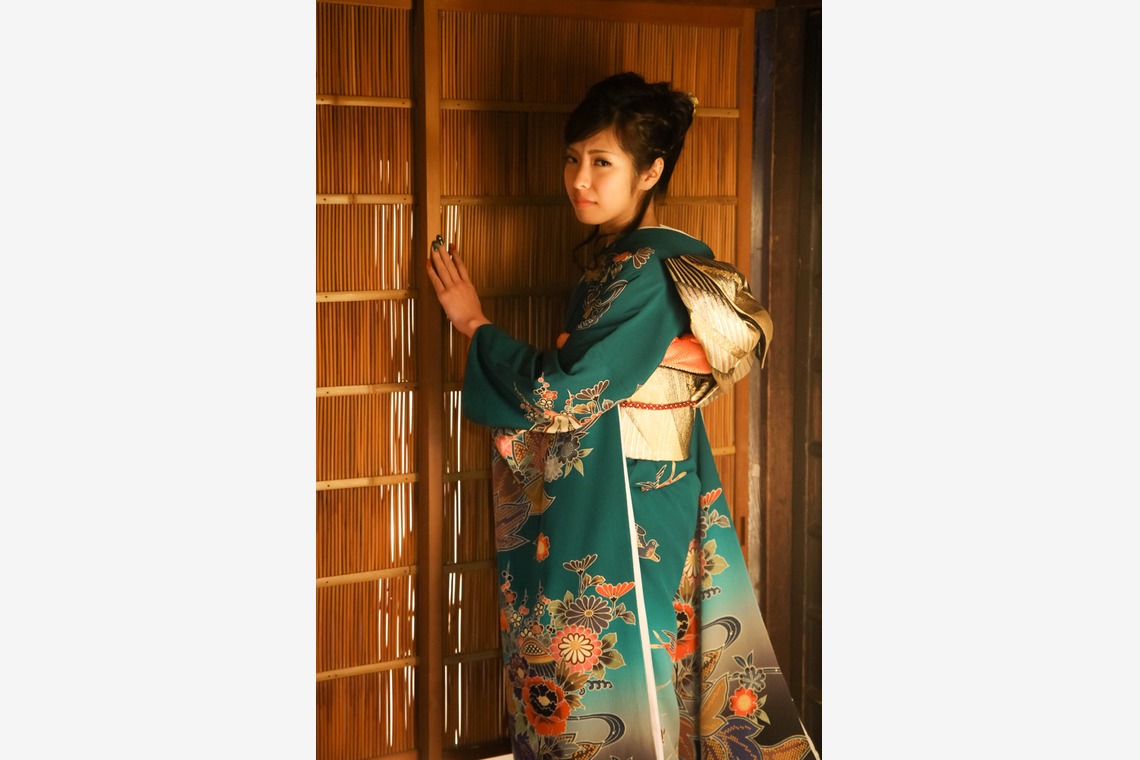 スマイルハンターが出張撮影した家族写真(キッズ,ベビーフォト)などが写った「成人式フォト」の家族写真