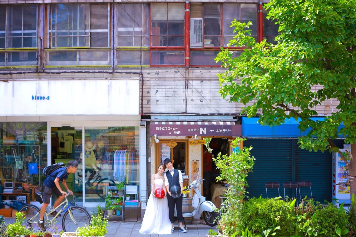 Photo of outdoor pre wedding photos taken by STUDIO AQUA