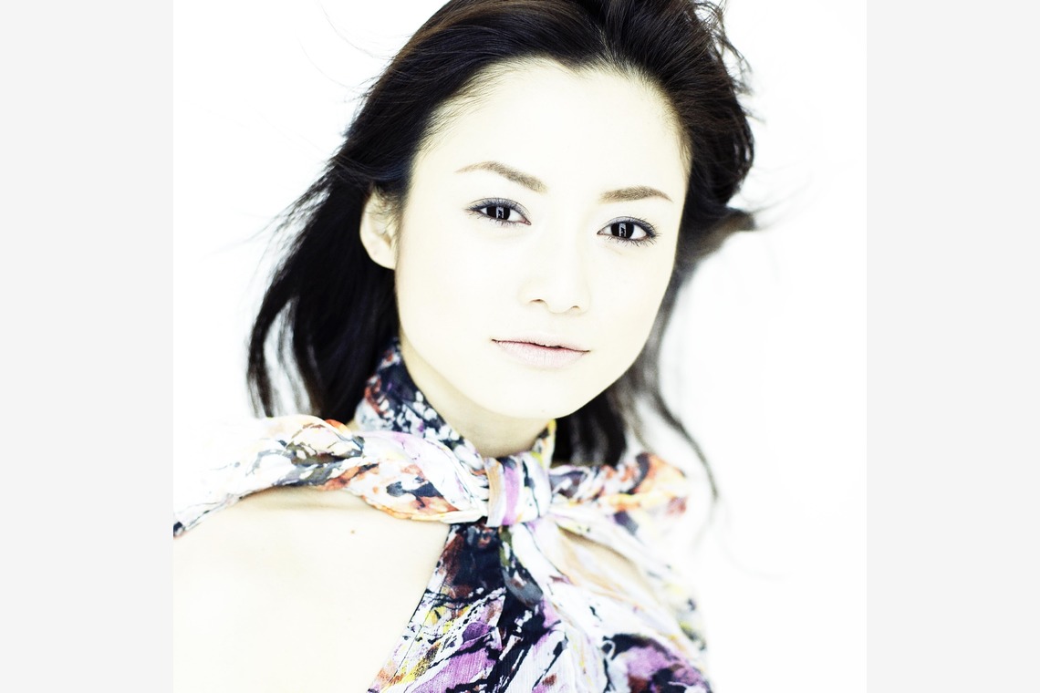 kiharu&photoが撮影した写真のアルバム「ポートレート女性【室内】」