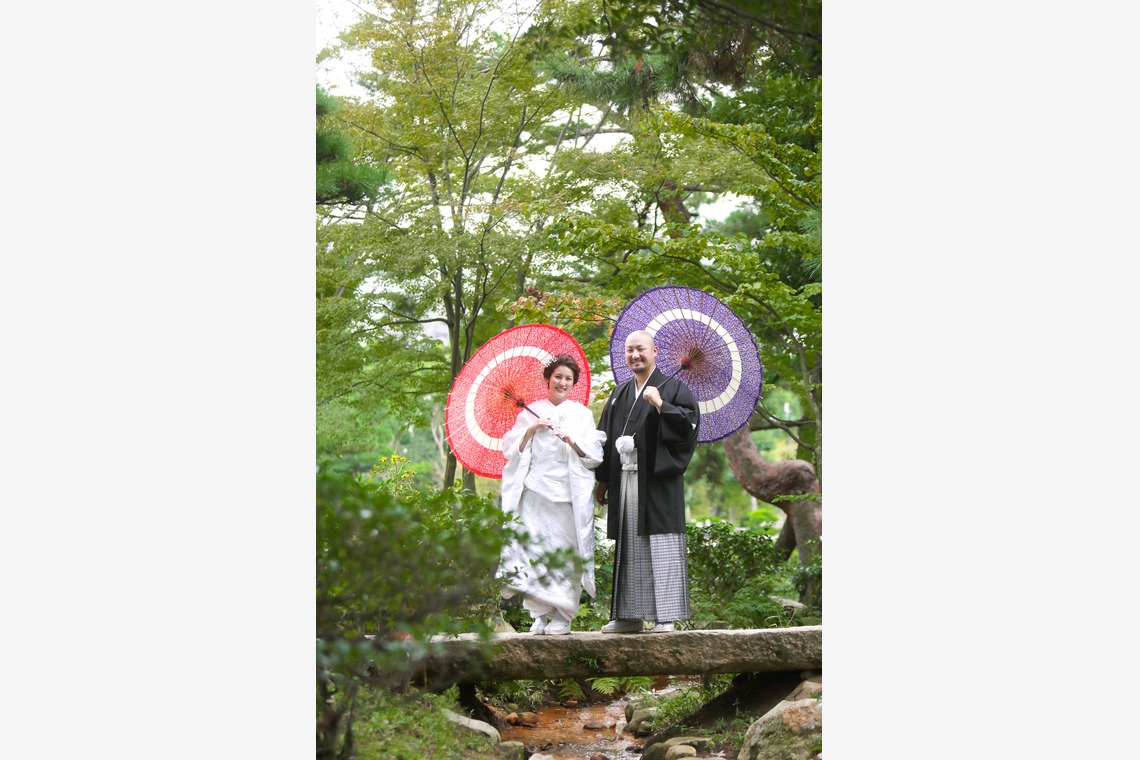 KIKIウェディングが撮影した「和装と洋装での前撮り」の写真