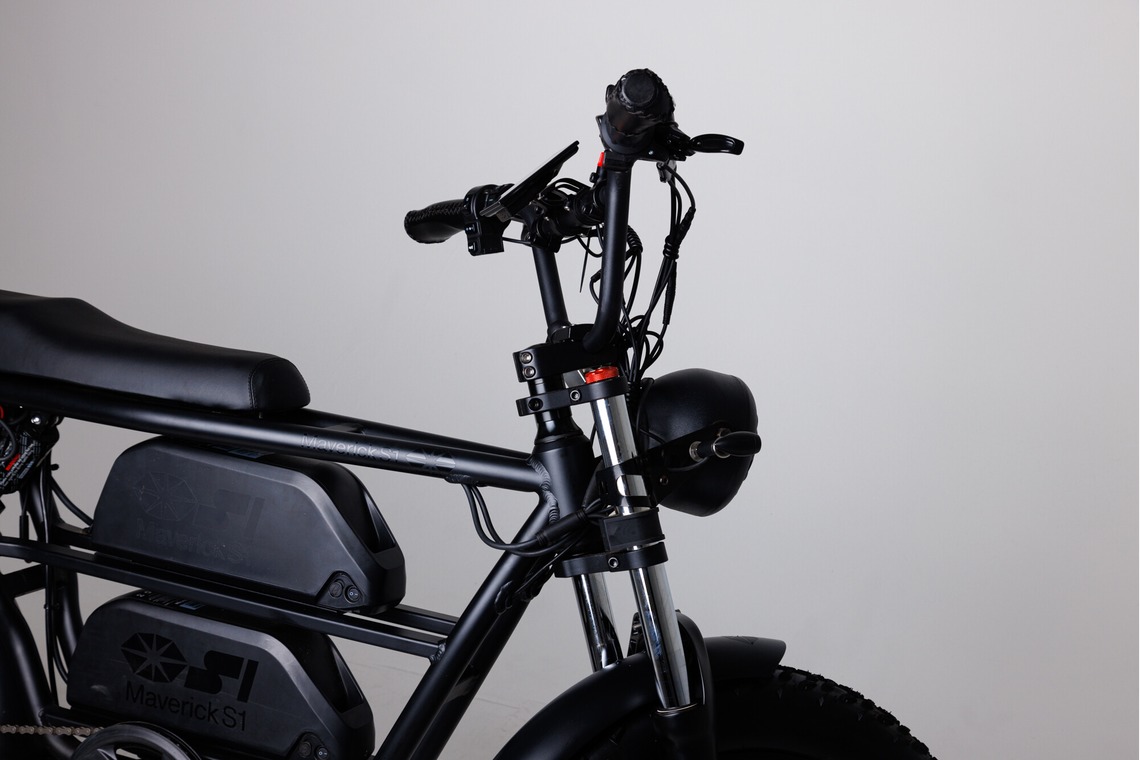 Yusuke Usuiが撮影した写真のアルバム「マーベリックテクノロジー様 電動バイク カタログ撮影・web撮影」