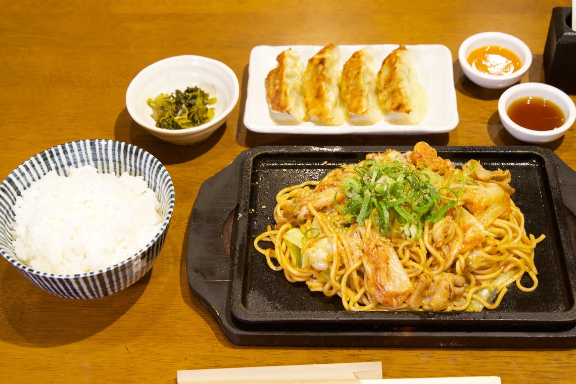 樋上　将太が撮影した写真のアルバム「焼そば専門店みなはれ」