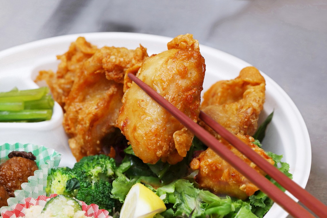 森安　照が撮影した「おにぎり・惣菜・お弁当」の写真