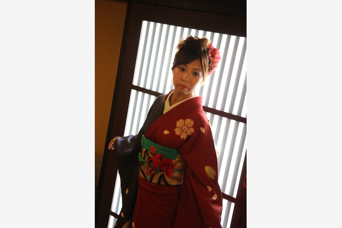 スマイルハンターが出張撮影した家族写真(キッズ,ベビーフォト)などが写った「成人式フォト」の家族写真