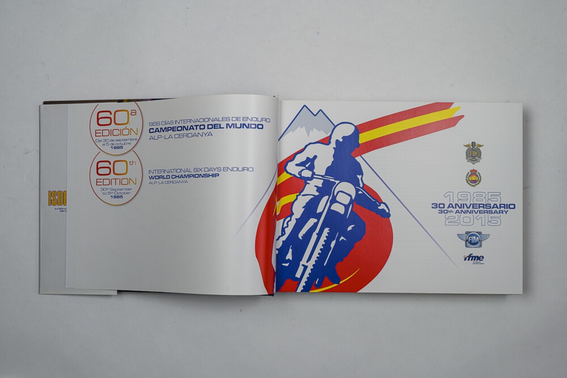 アクスルが撮影した写真のアルバム「1985　INTERNATIONAL SIX DAYS ENDURO」