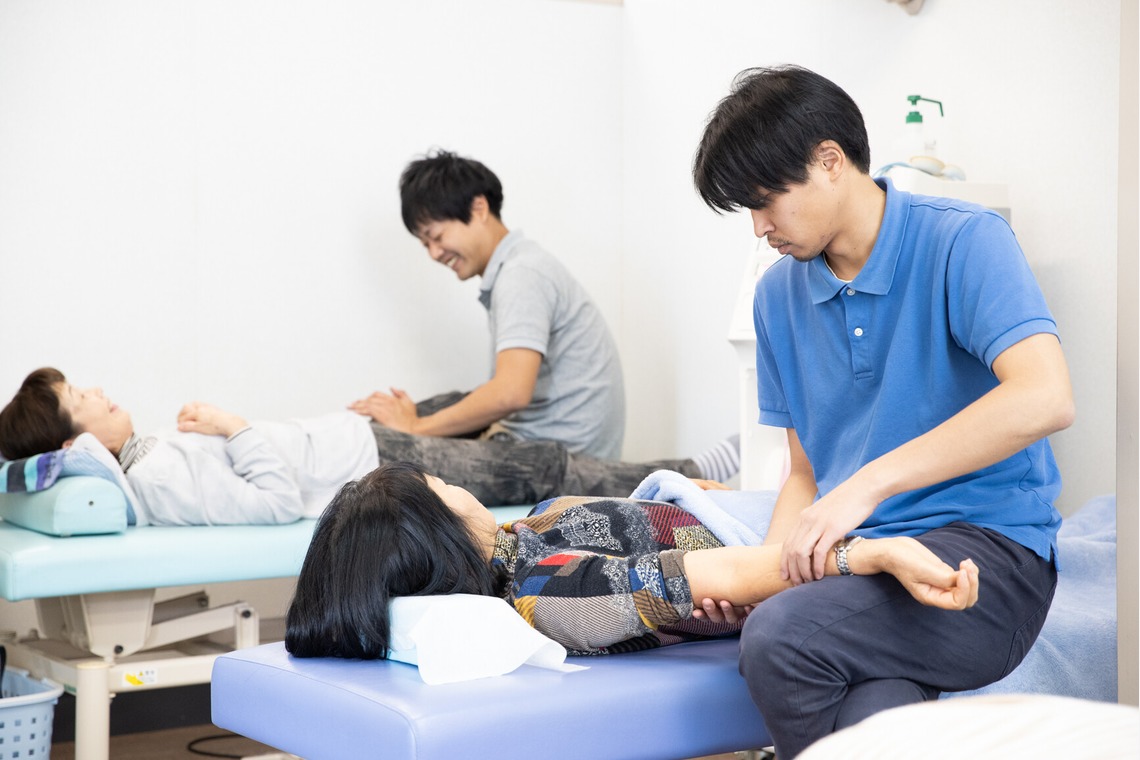 青柳光昭が撮影した写真のアルバム「整骨院撮影」