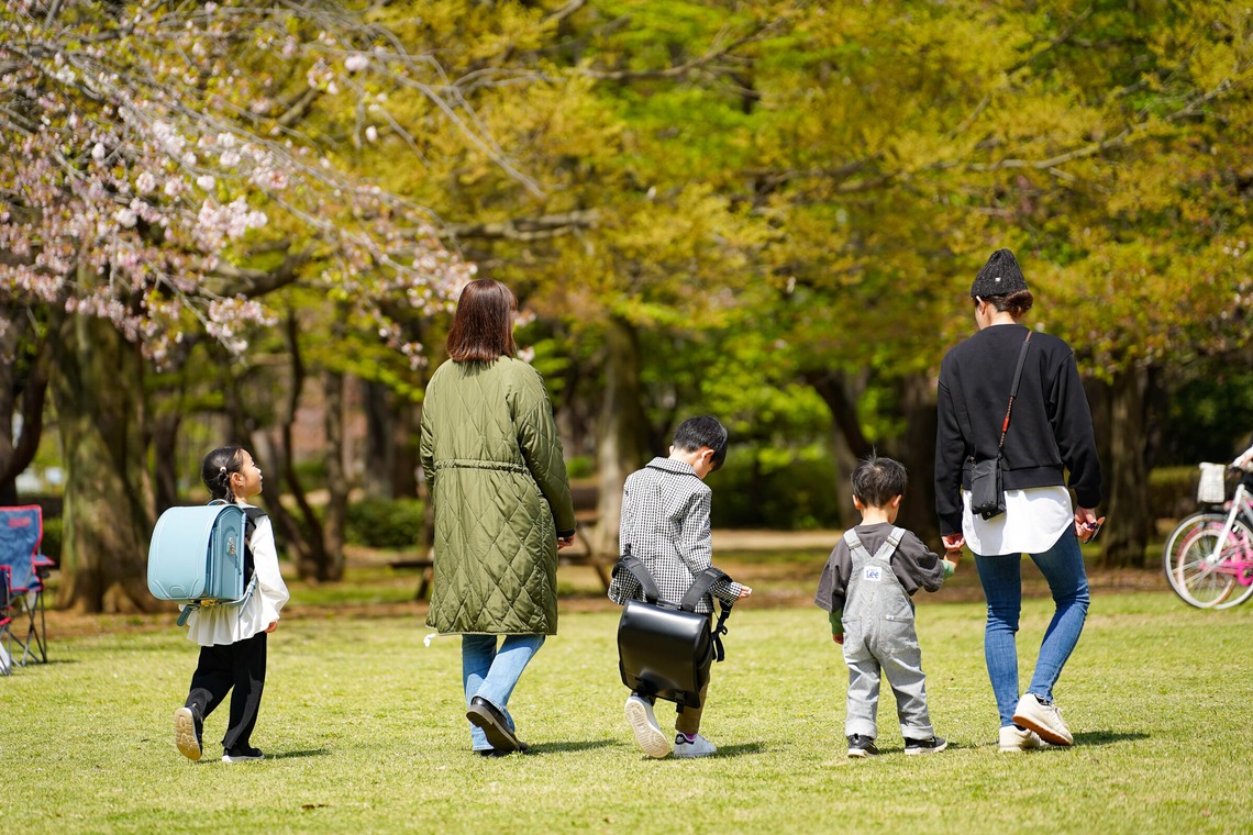 スタジオ　まるが撮影した写真のアルバム「小学1年生進級フォト」