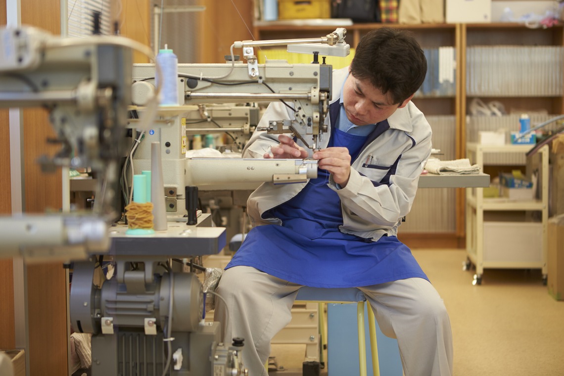 岩瀬泰治が撮影した「職場取材」の写真