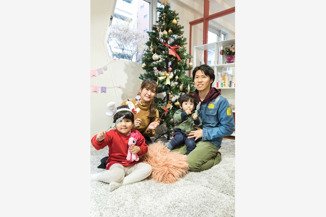 髙栁豪志が撮影した家族写真の出張撮影のアルバム「クリスマス撮影会2」
