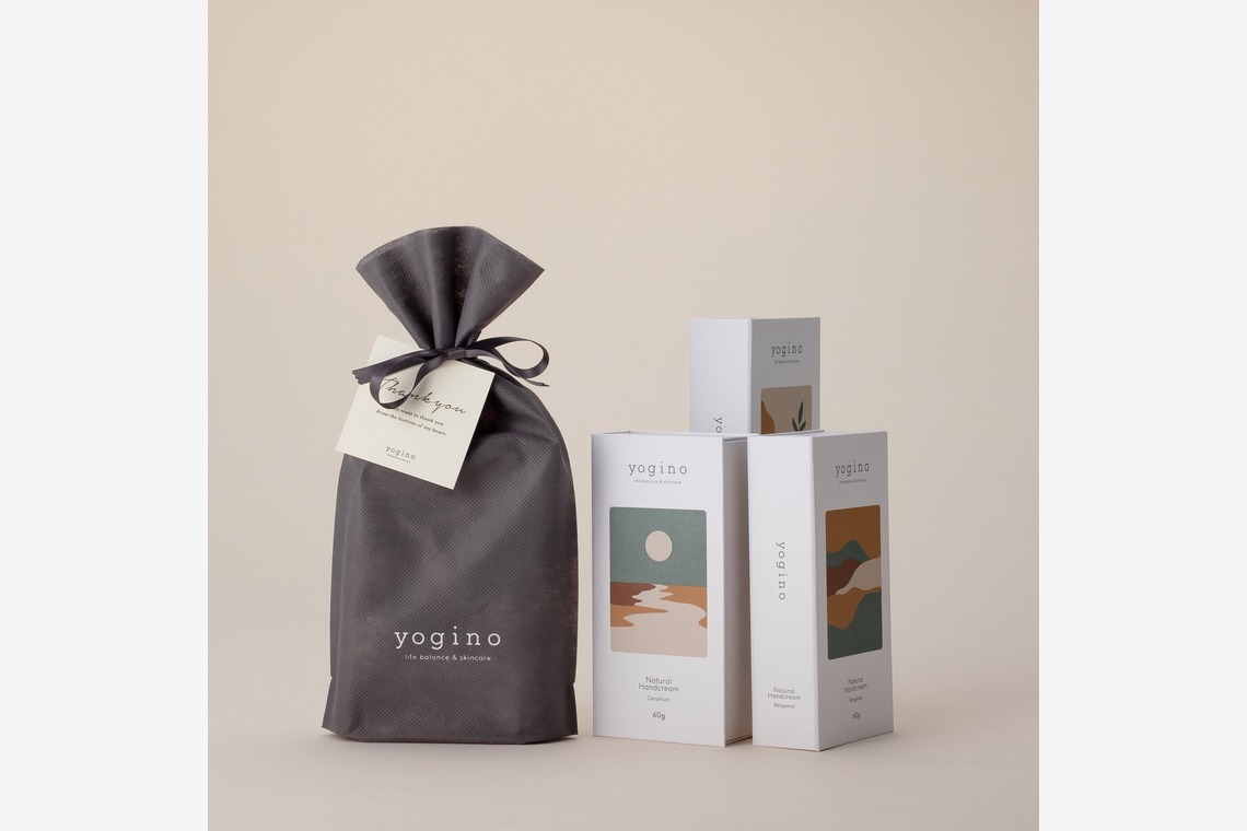 スタジオトモロが撮影した「コスメ ビジュアル」の写真