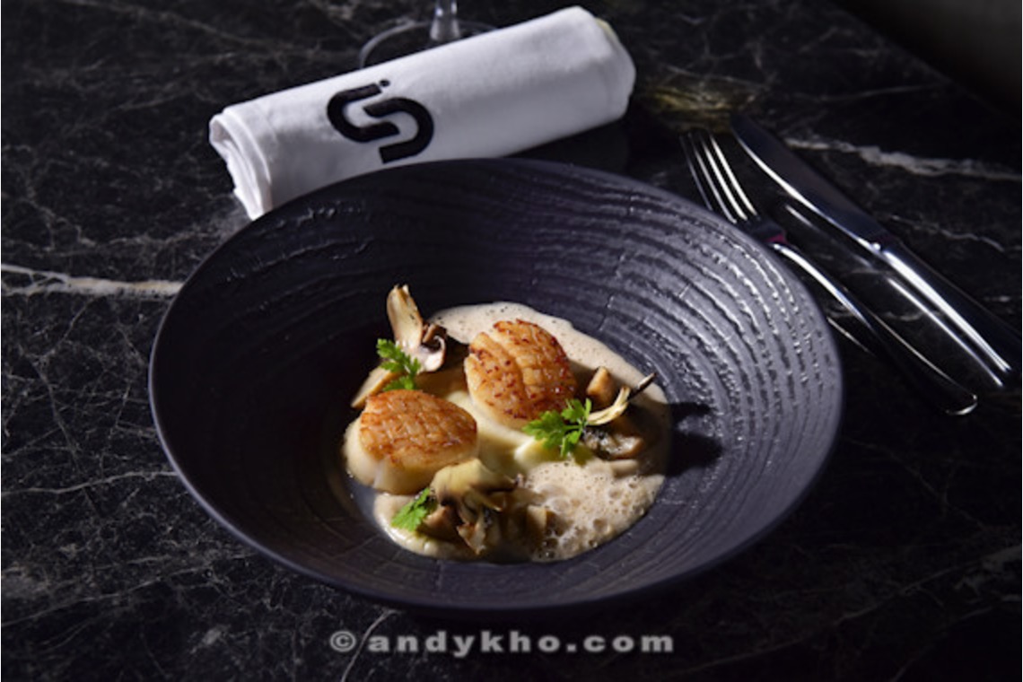 Andy Khoが撮影した写真のアルバム「サパークラブフードメニュー」