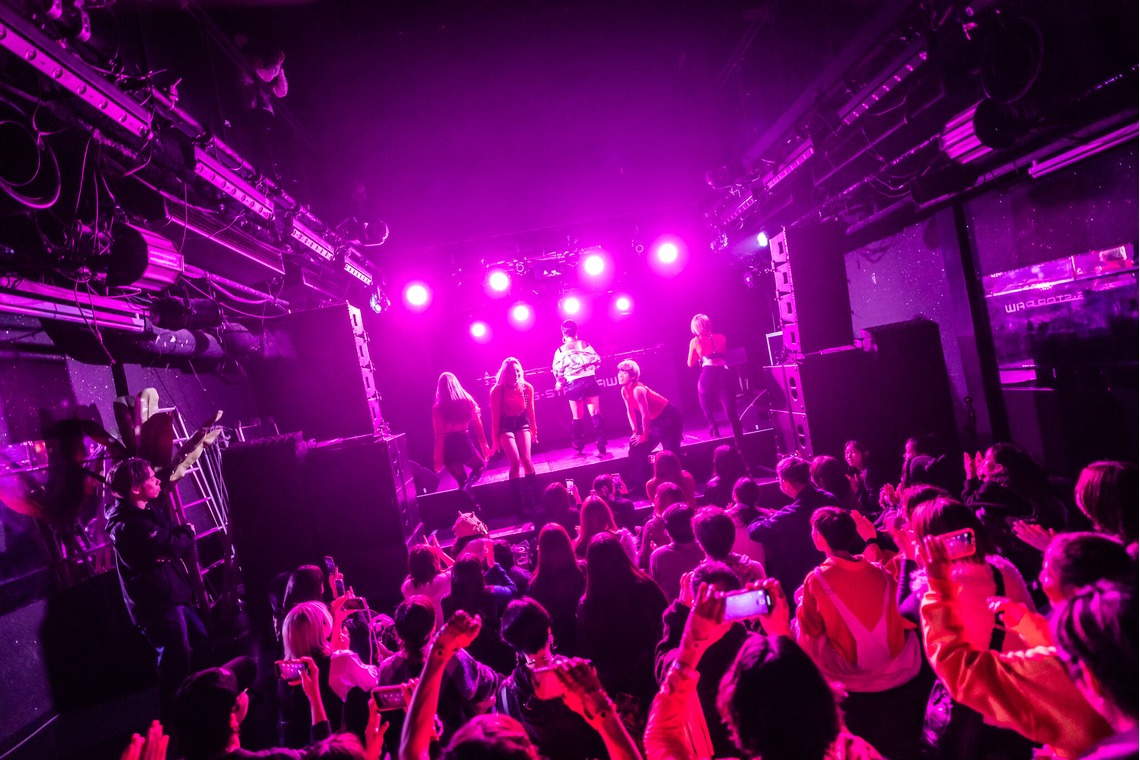 YuKI EXPRESSHOWが撮影した写真のアルバム「dance」