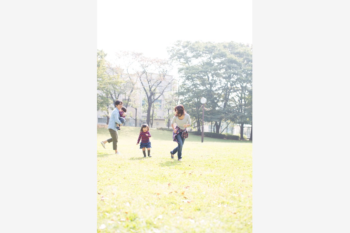 Yuki Shimada Photographyが出張撮影した家族写真(キッズ,ベビーフォト)などが写った「ファミリーフォト」の家族写真