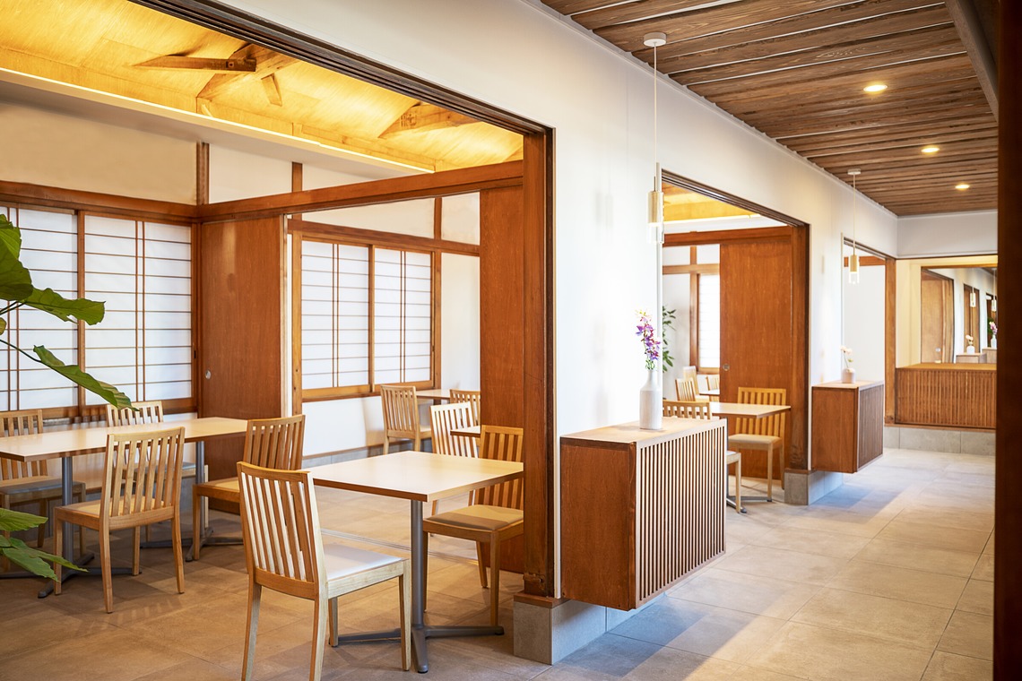 猪又正男が撮影した写真のアルバム「Architecture」