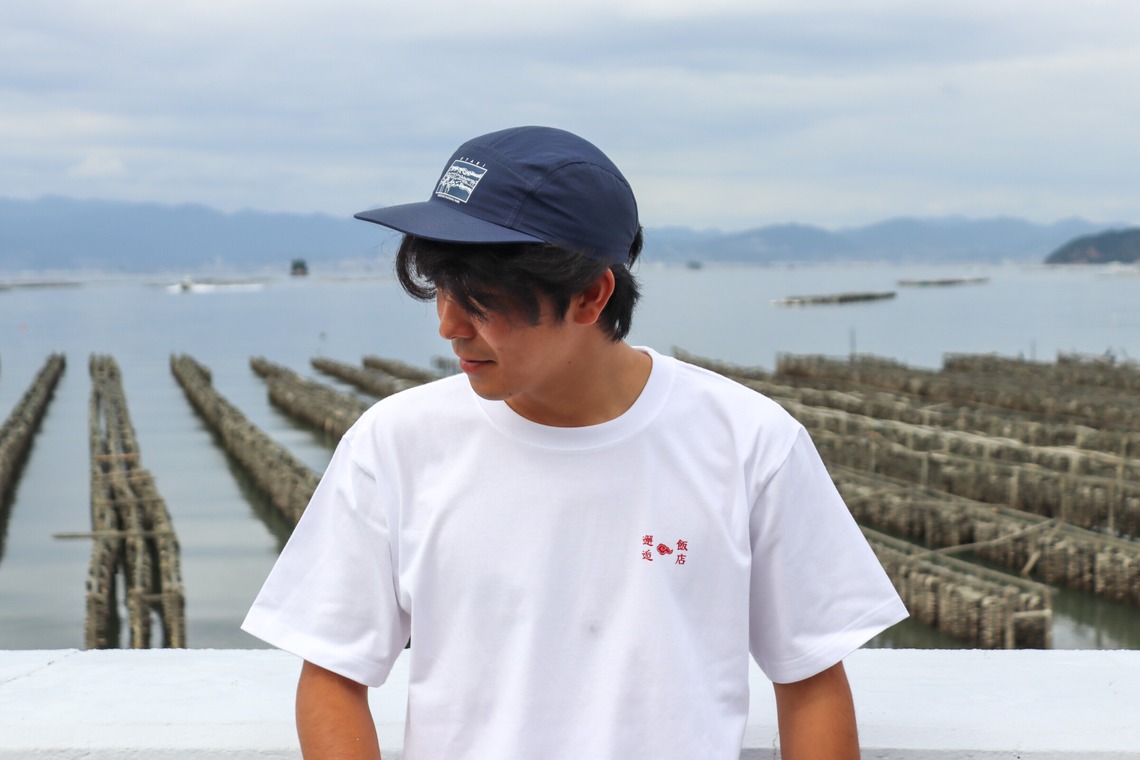 心綴フィルムが撮影した「邂逅飯店オリジナルTシャツ宣材写真」の写真