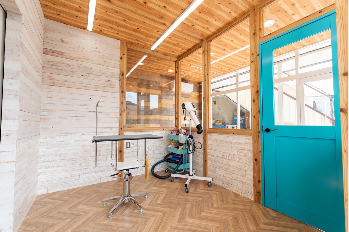 maruが撮影した写真のアルバム「トリミングサロン」