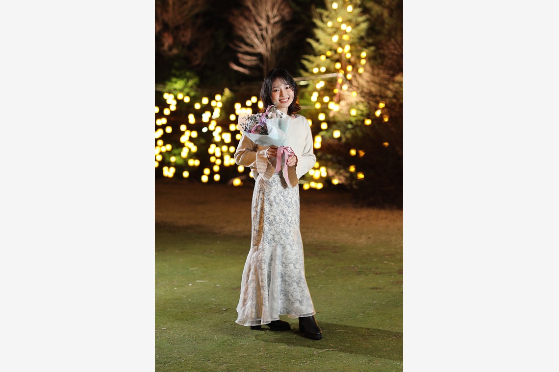 管野　利が撮影した「女性ポートレート」の写真