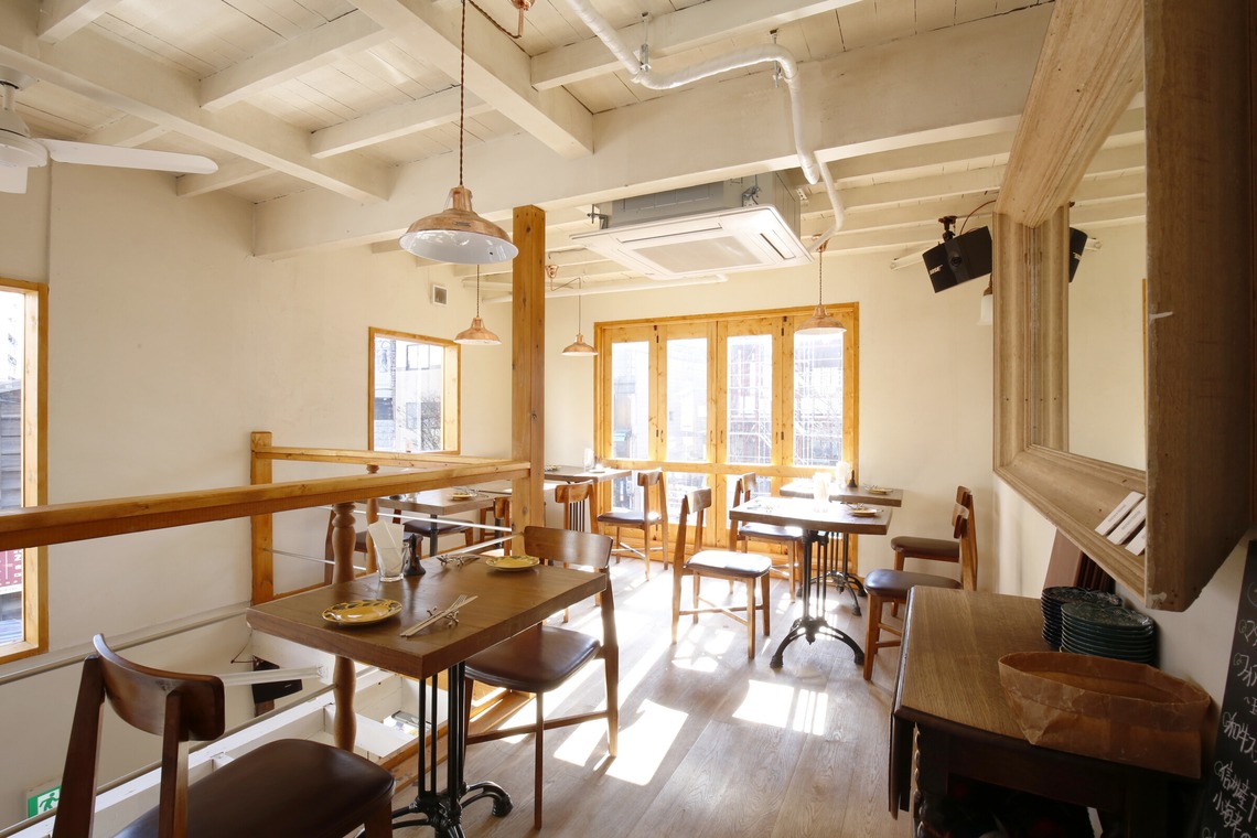 吉本光宏が撮影した「内観外観」の写真