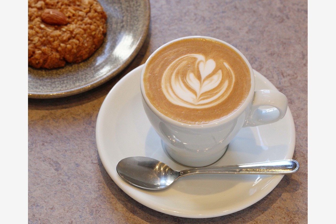 森安　照が撮影した「チーズケーキ・コーヒー」の写真