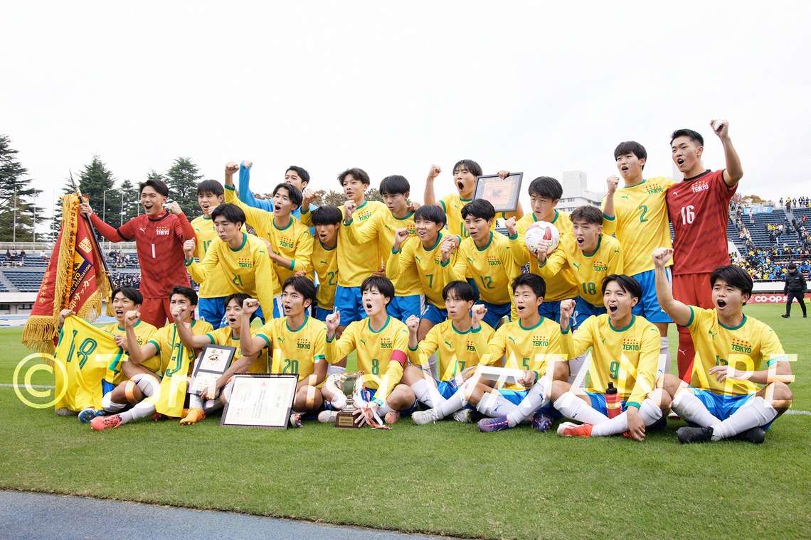 Tomohisa Watanabeが撮影した写真のアルバム「スポーツ　高校サッカー　TEIKYO Canaria Eleven」