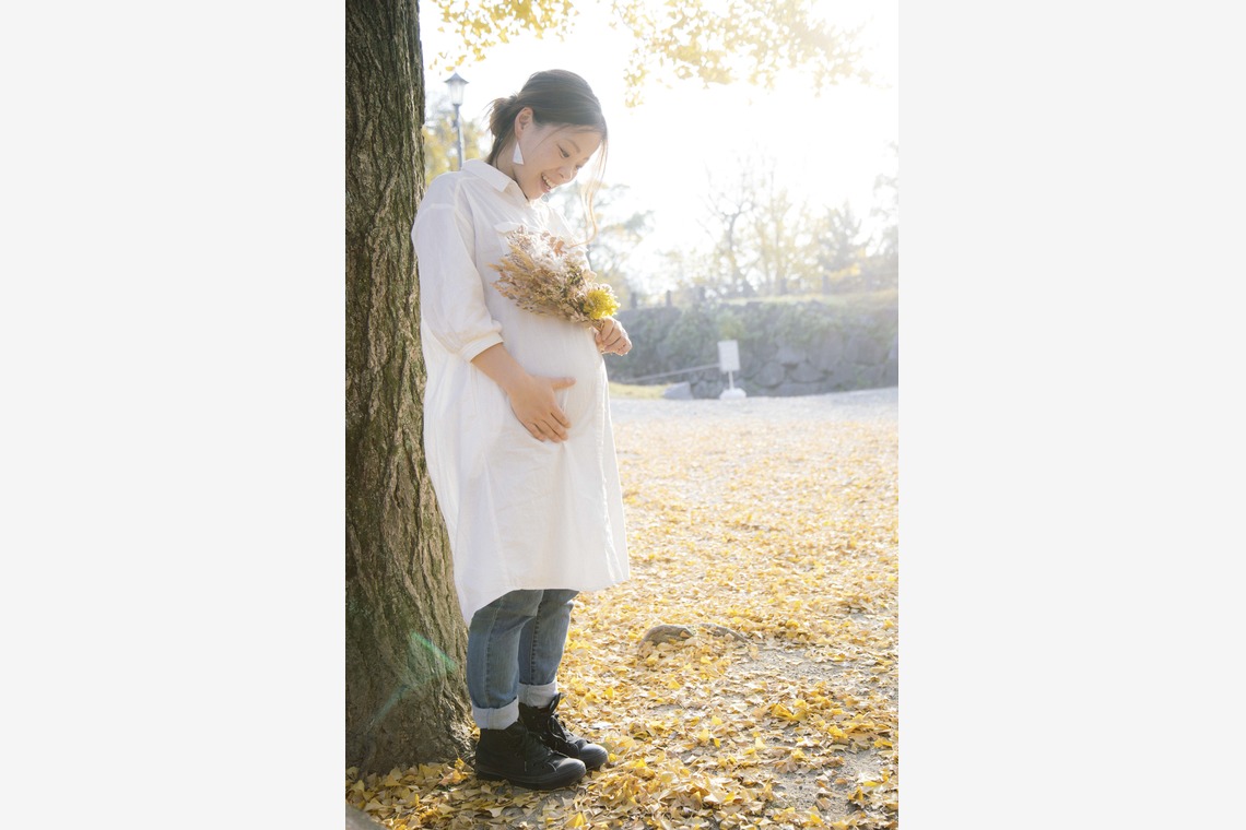 yamegrapher 〜平島写真事務所〜が出張撮影した家族写真(キッズ,ベビーフォト)などが写った「舞鶴公園　マタニティーフォト」の家族写真