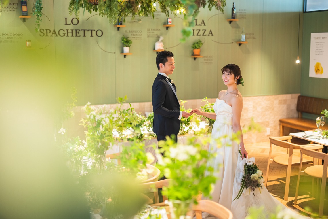 Photo of Restaurant wedding advertising shoot taken by uno e creative act.