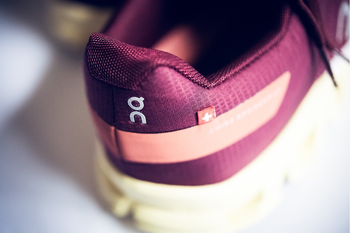 千葉格が撮影した写真のアルバム「シューズ」