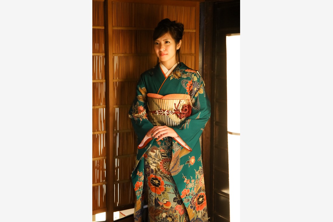 スマイルハンターが出張撮影した家族写真(キッズ,ベビーフォト)などが写った「成人式フォト」の家族写真