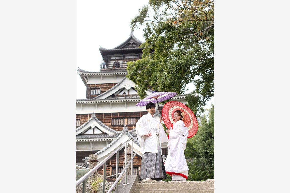 KIKIウェディングが撮影した「カープと広島城」の写真