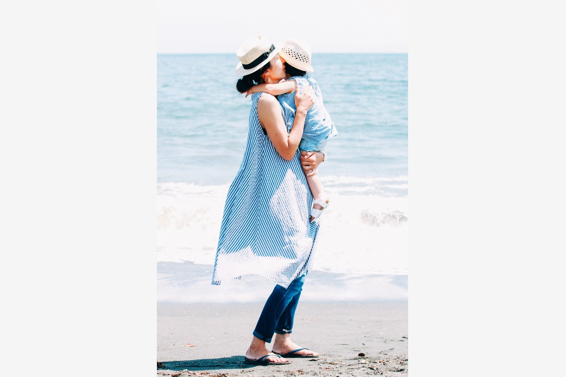 出張撮影HUG TIMEが撮影した「家族写真〜湘南の海にて〜」の写真