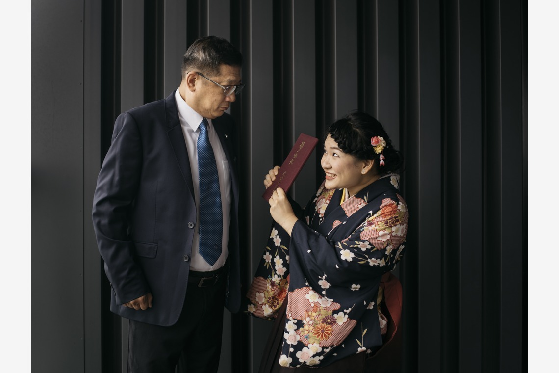 植村由理が撮影したニューボーンフォトのアルバム「卒業式 at 早稲田大学、オークウッドプレミア東京」