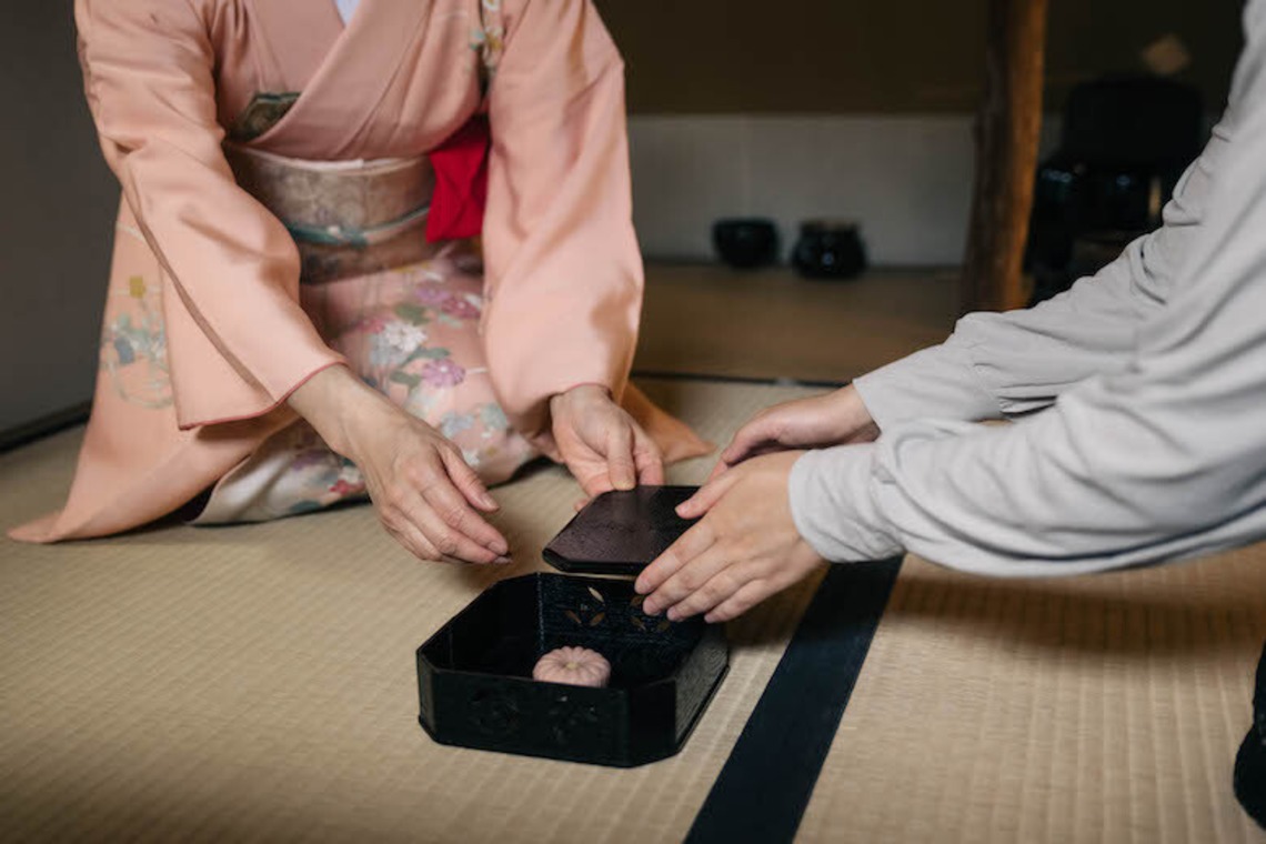 鈴木香那枝が撮影した「茶道体験の取材撮影」の写真