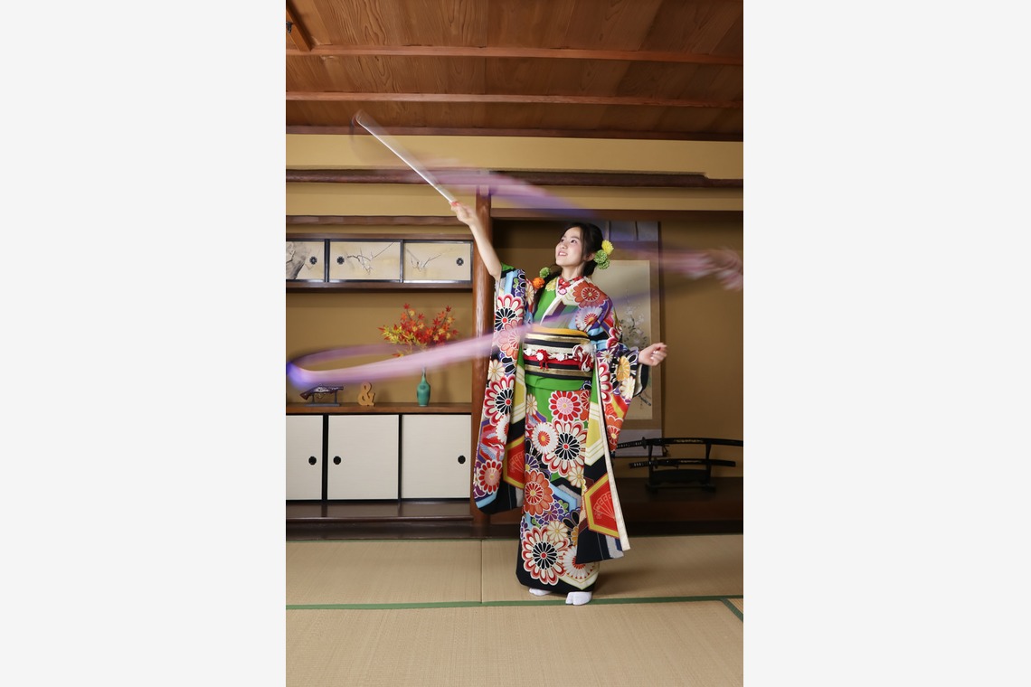 スマイルハンターが出張撮影した家族写真(キッズ,ベビーフォト)などが写った「成人式フォト」の家族写真