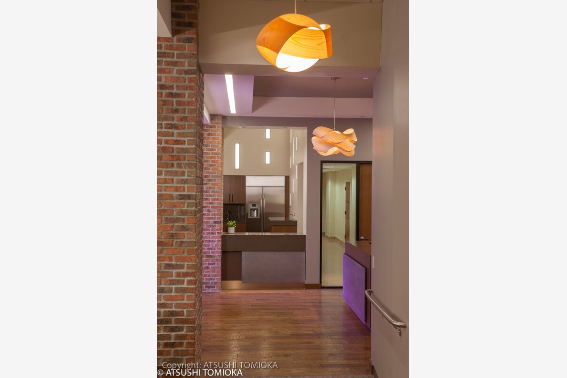 富岡敦が撮影した「ニューヨーク　ラジオ局　撮影」の写真